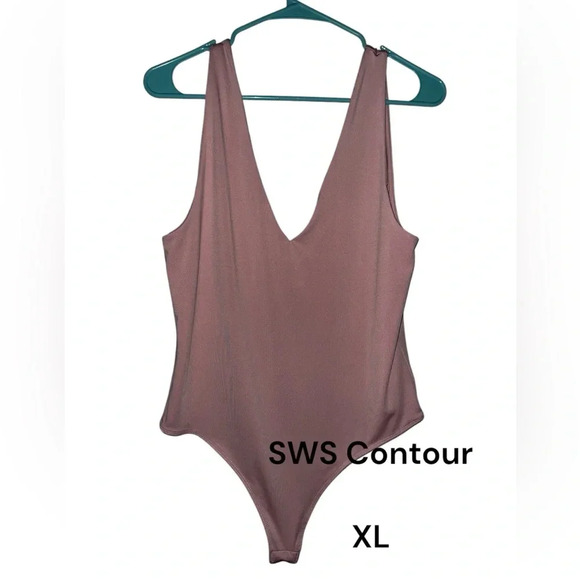 Blush Pink contour body suit (E12) - Picture 1 of 4